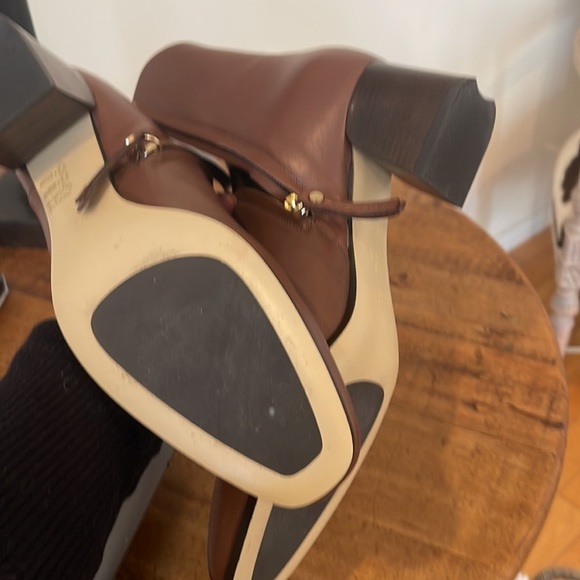M. Gemi Italian saddle leather brown ankle boots. NWOT - Picture 5 of 11